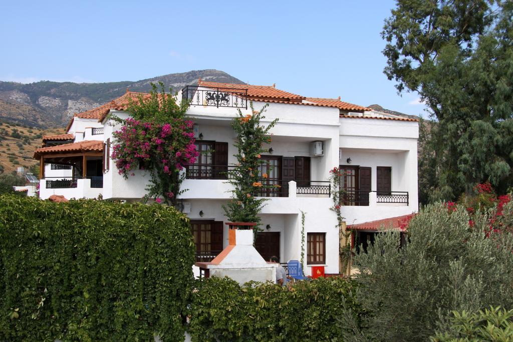 Hotel Mary Marathókambosz Kültér fotó