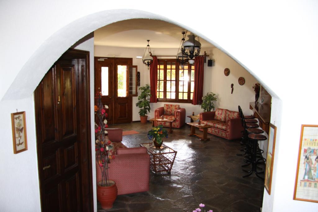Hotel Mary Marathókambosz Kültér fotó