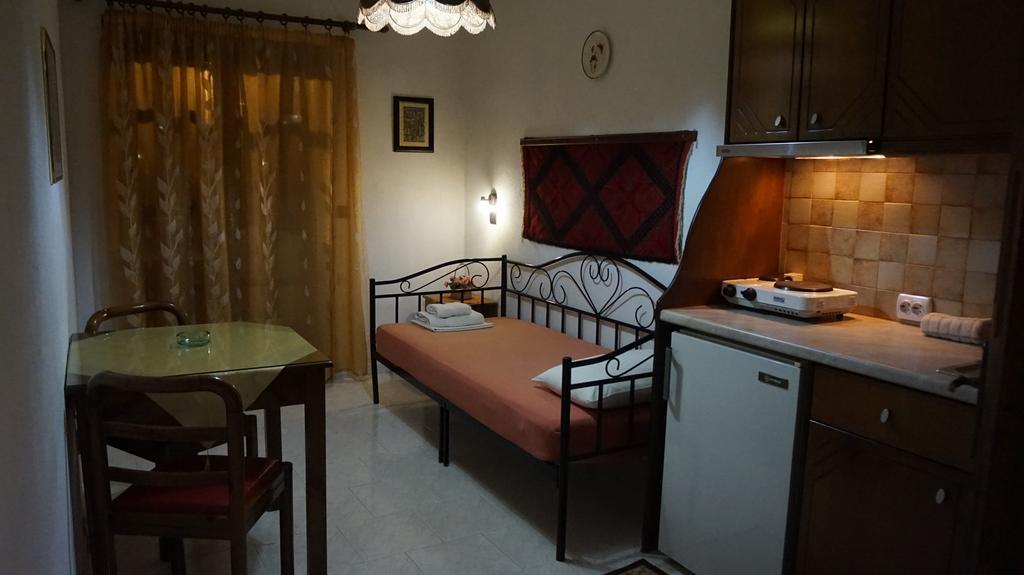Hotel Mary Marathókambosz Kültér fotó