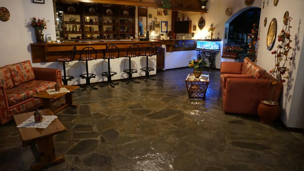 Hotel Mary Marathókambosz Kültér fotó