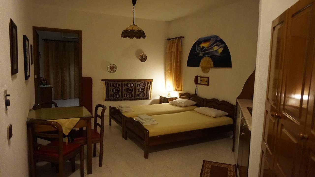 Hotel Mary Marathókambosz Kültér fotó
